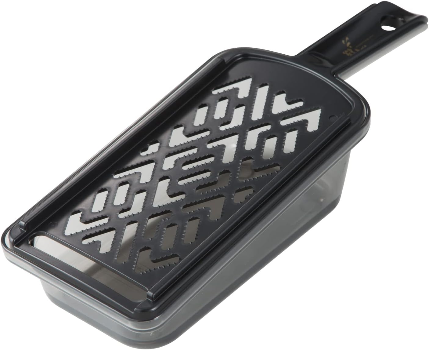 KAI Seki Magoroku Gentle Daikon Radish Grater with Regular Saucer