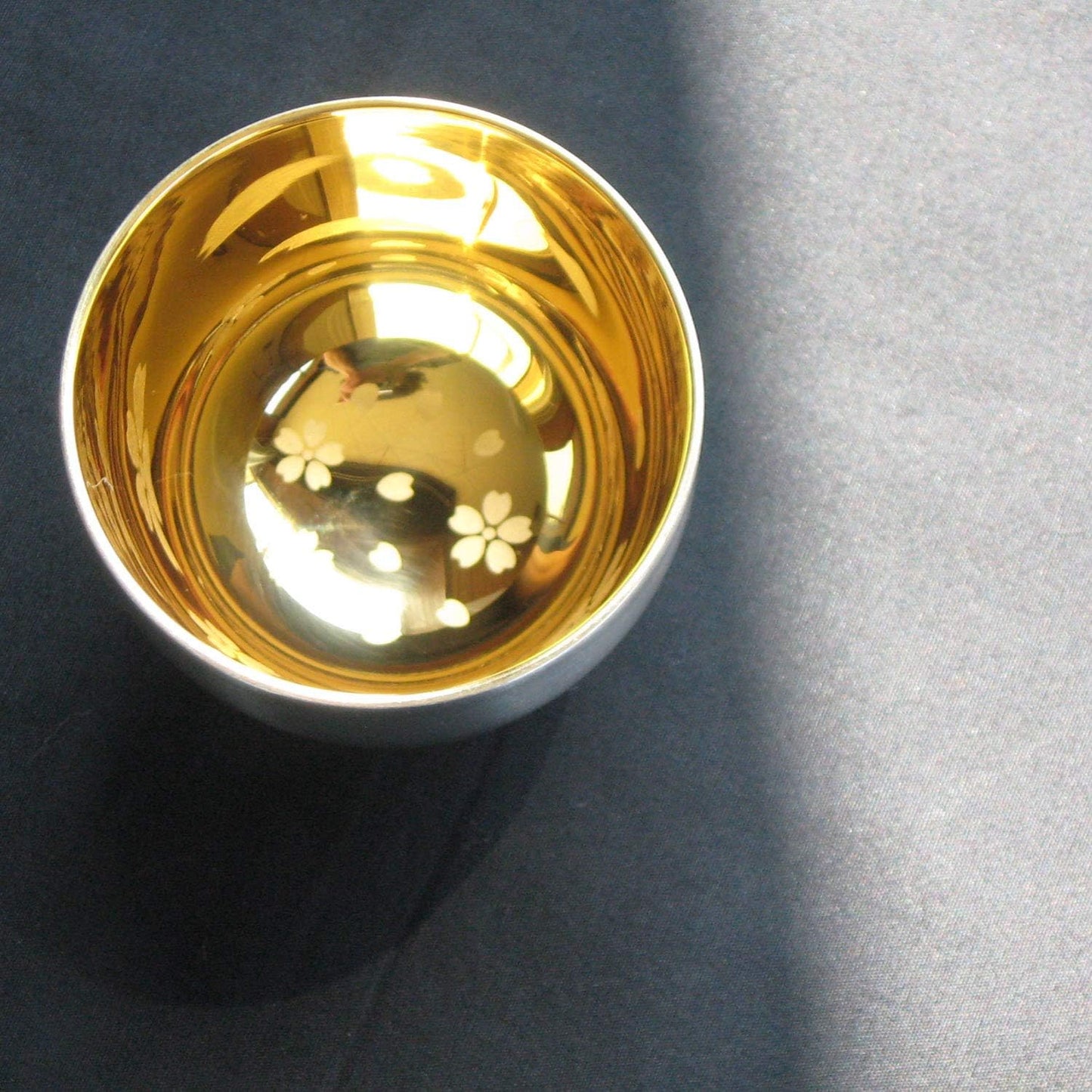 Nagao Guinomi Gold Sakura Japanese Sake Cup Stainless Steel 6x5 cm