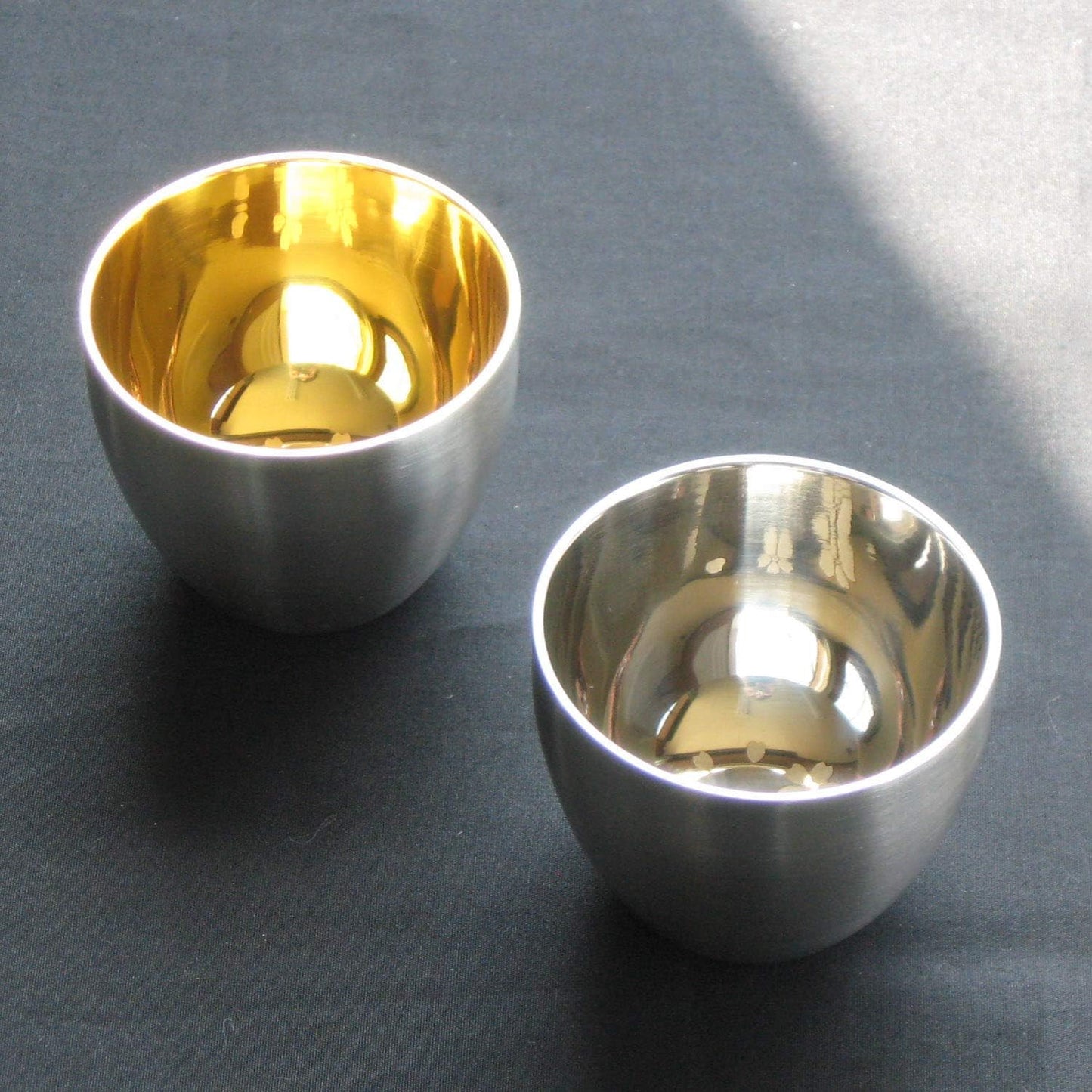 Nagao Guinomi Gold Sakura Japanese Sake Cup Stainless Steel 6x5 cm