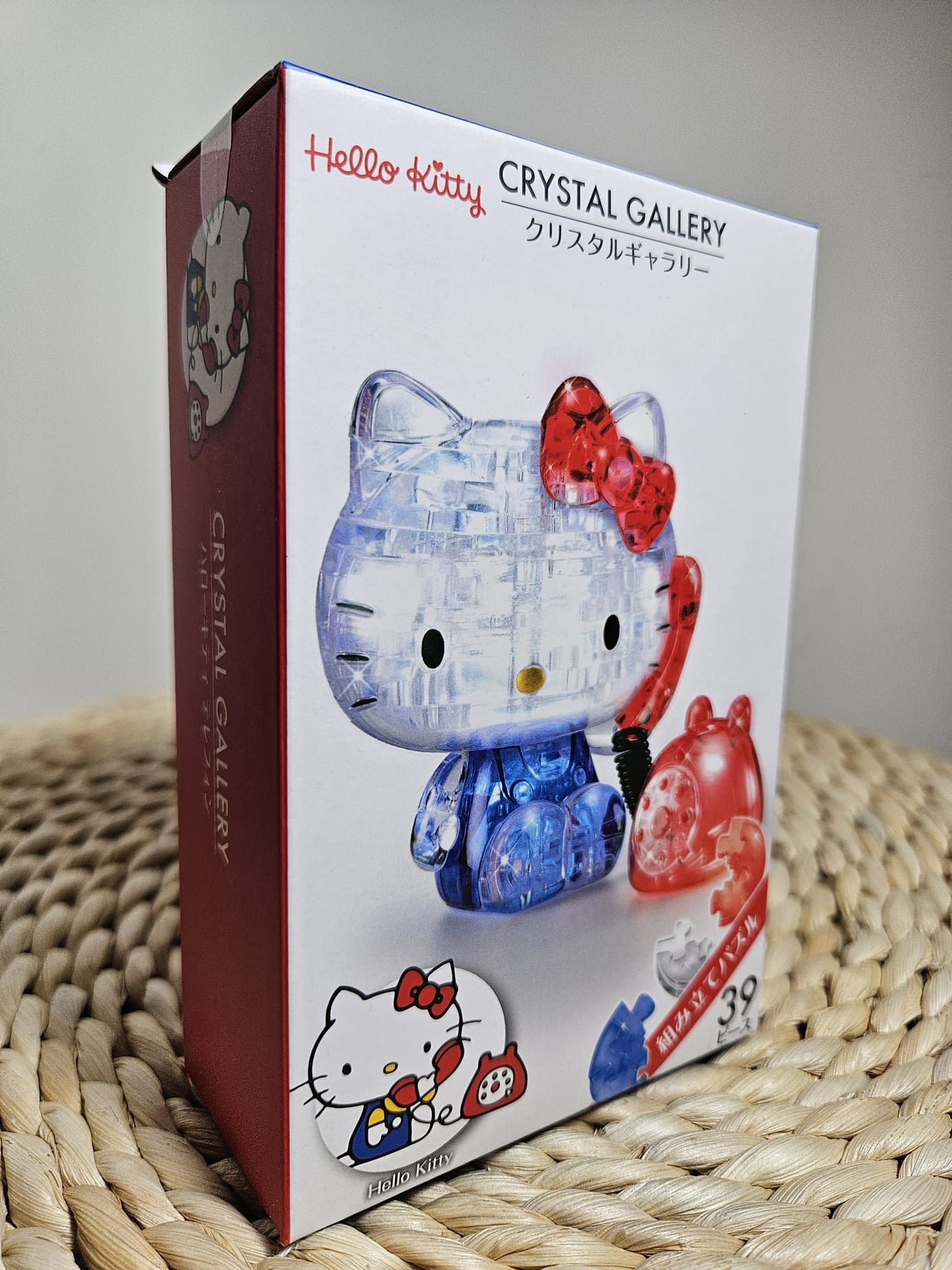 Hanayama 3D Crystal Puzzle Hello Kitty Telephone 39 Pieces
