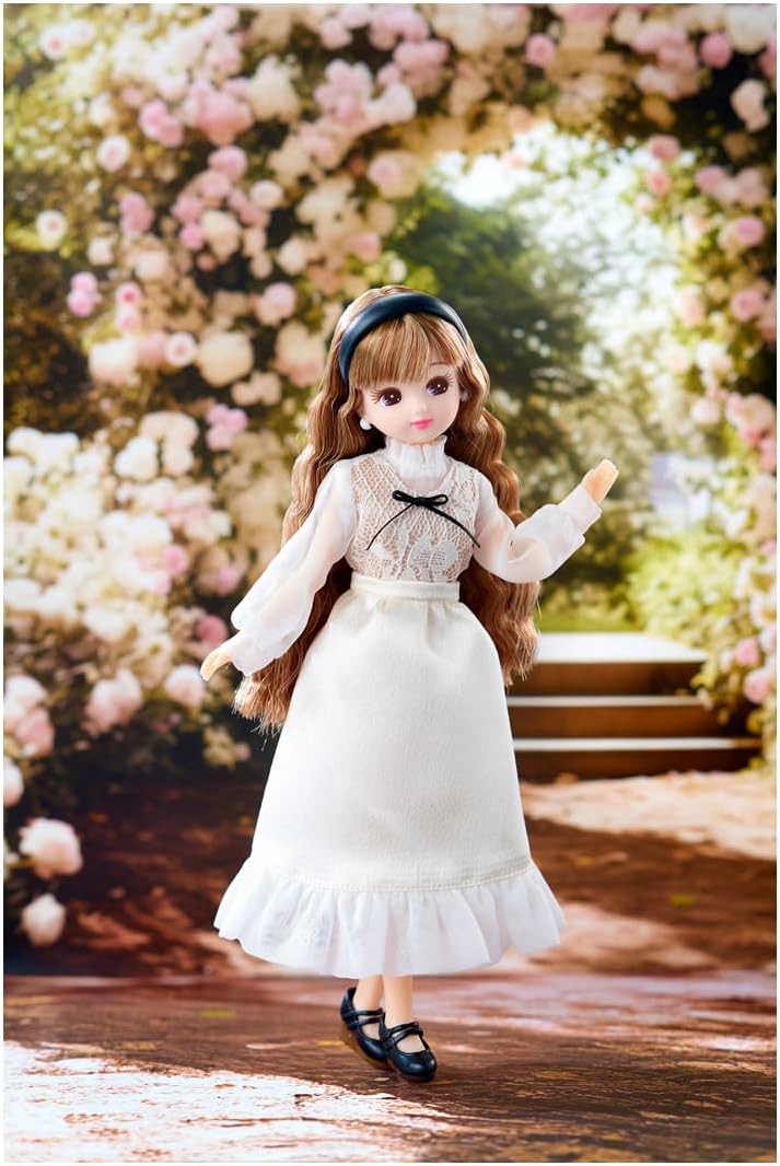 Takara Tomy Licca-chan Doll LD-10 Adult Otona Licca-chan Dress Up